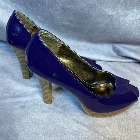 Charlotte Russe Peep Toe Platform Stacked Heels - Picture 4 of 9